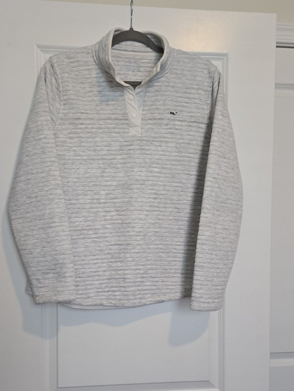 Vineyard Vines Light Gray Quilted Henley Pullover